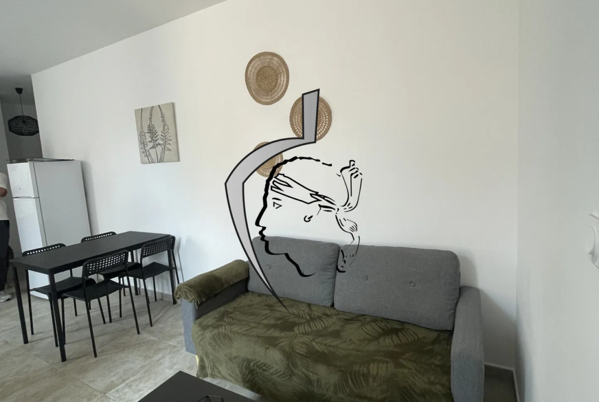 À vendre : appartement deux pièces rénové à Ajaccio 