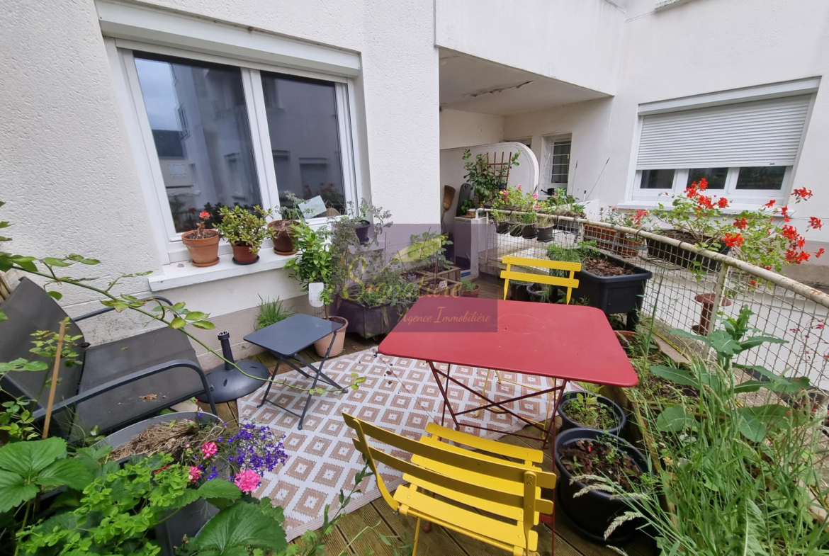 À vendre: Appartement T3 avec balcon et terrasse au Mans 