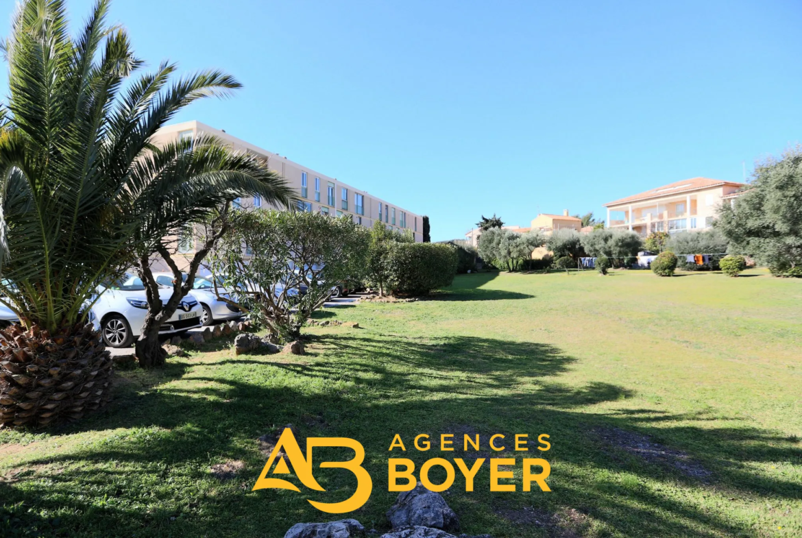 À vendre : Appartement T3 en parfait état à Bandol 