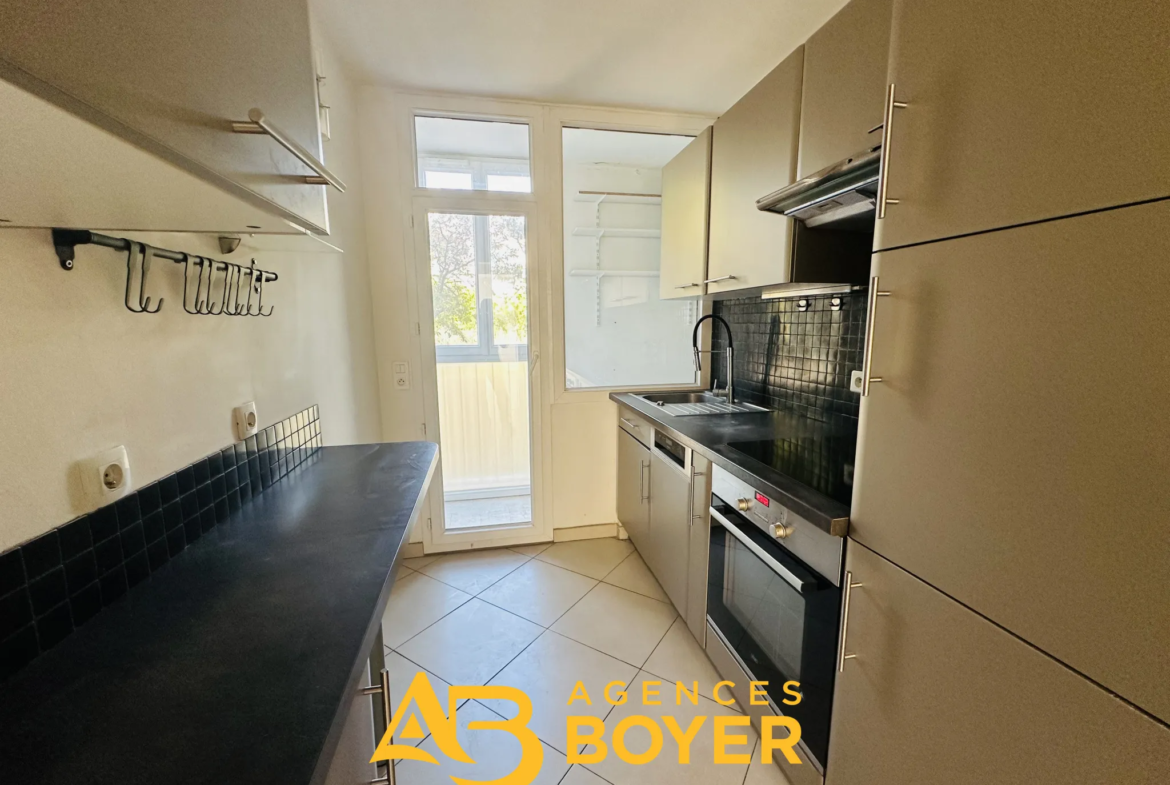 À vendre : Appartement T3 en parfait état à Bandol 