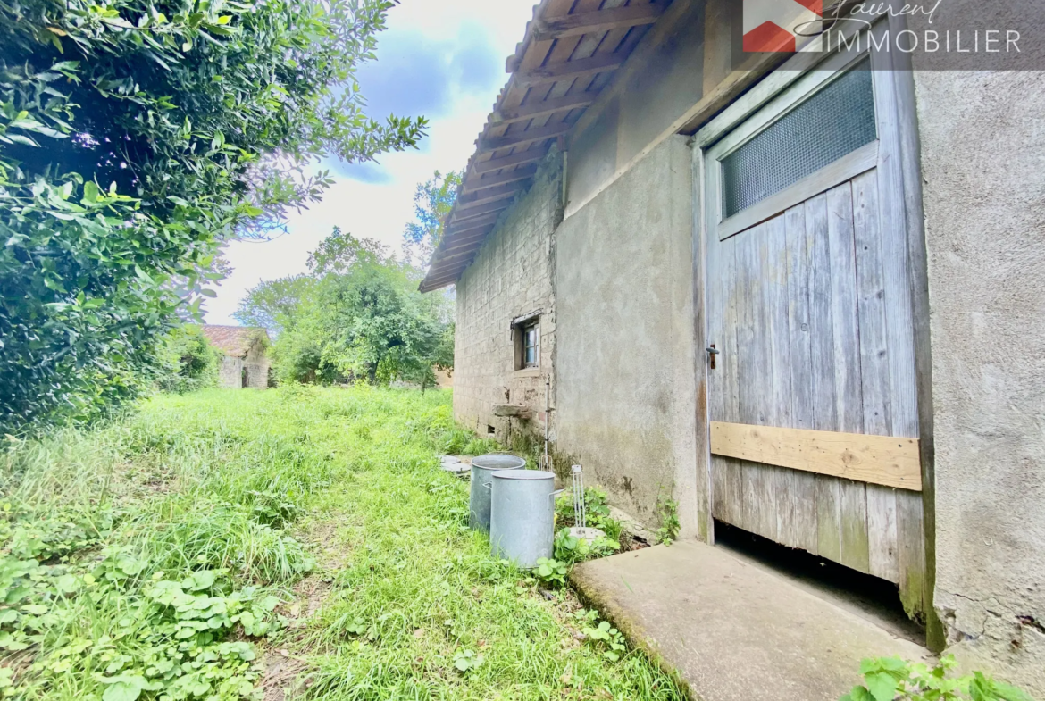 A vendre à Sermoyer : Maison avec 2 chambres et jardin arboré 