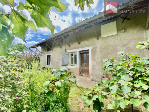 A vendre à Sermoyer : Maison avec 2 chambres et jardin arboré