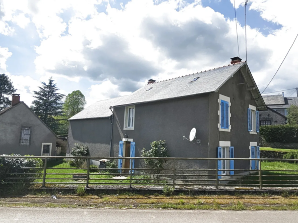 Maison indépendante à vendre à Montapas avec jardin et dépendances