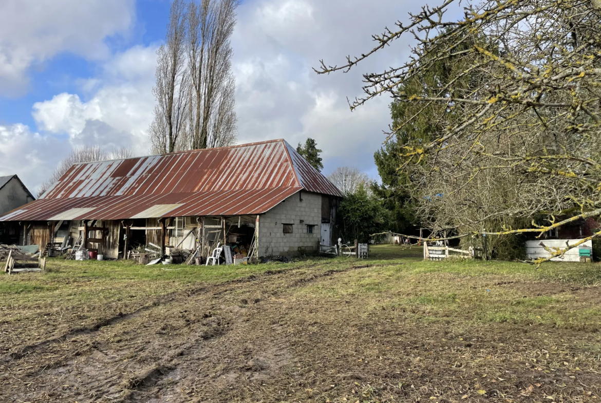 Propriété ancienne à rénover à Lyons la forêt, 294 000 € 