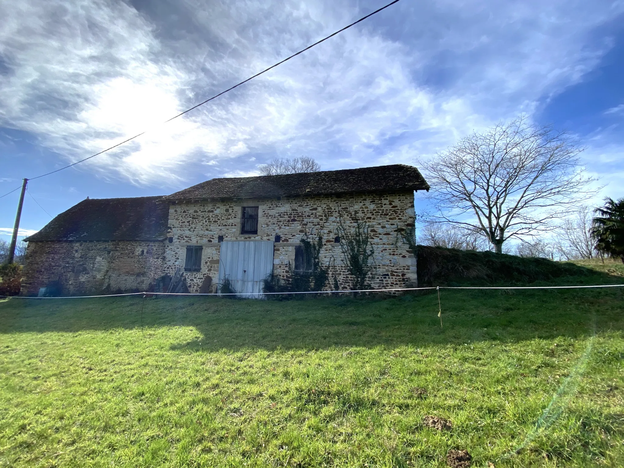 Maison Béarnaise T6 avec vue sur les Pyrénées à Lagor 