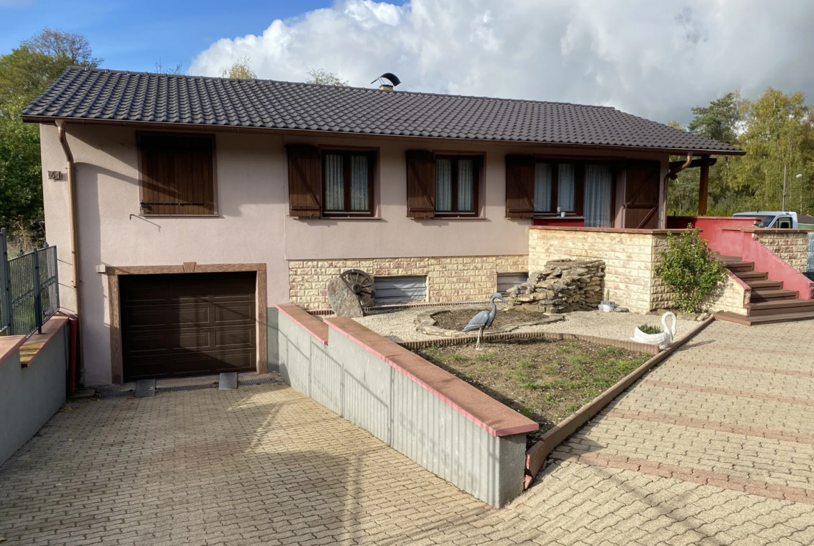 Maison individuelle à Creutzwald - 3 chambres et terrasse 