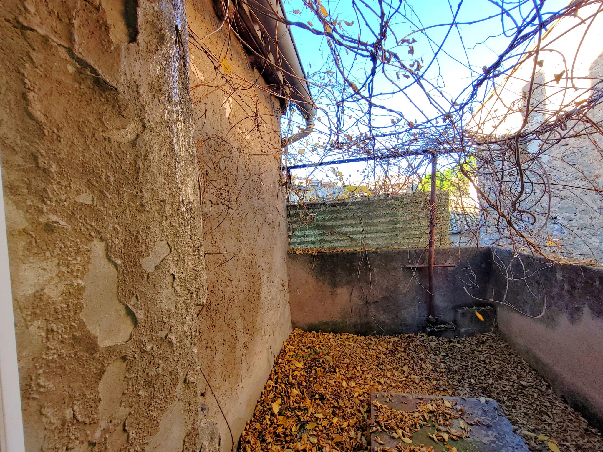 Maison en pierre avec Terrasse et Garage à Capendu 