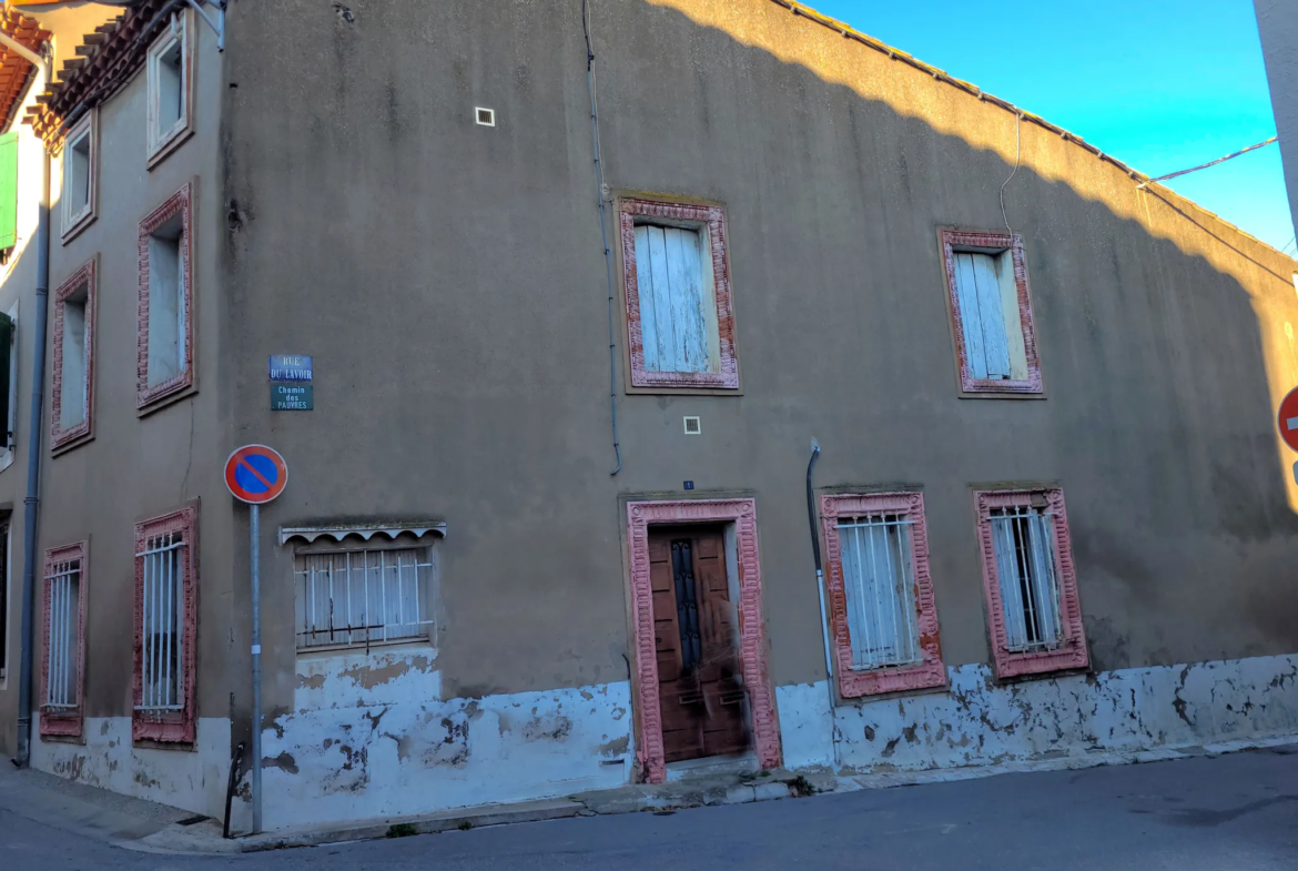 Maison en pierre avec Terrasse et Garage à Capendu 