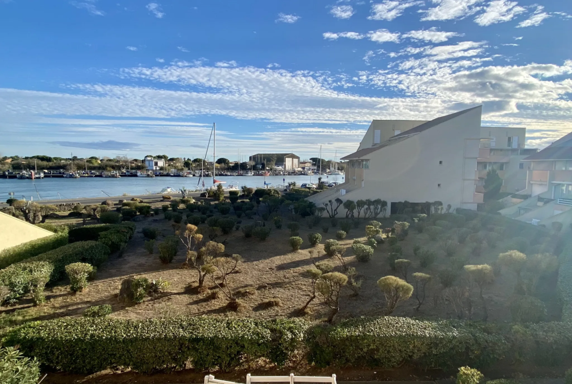 Studio Cabine au Bord de Mer avec Vue sur l'Hérault à Agde 