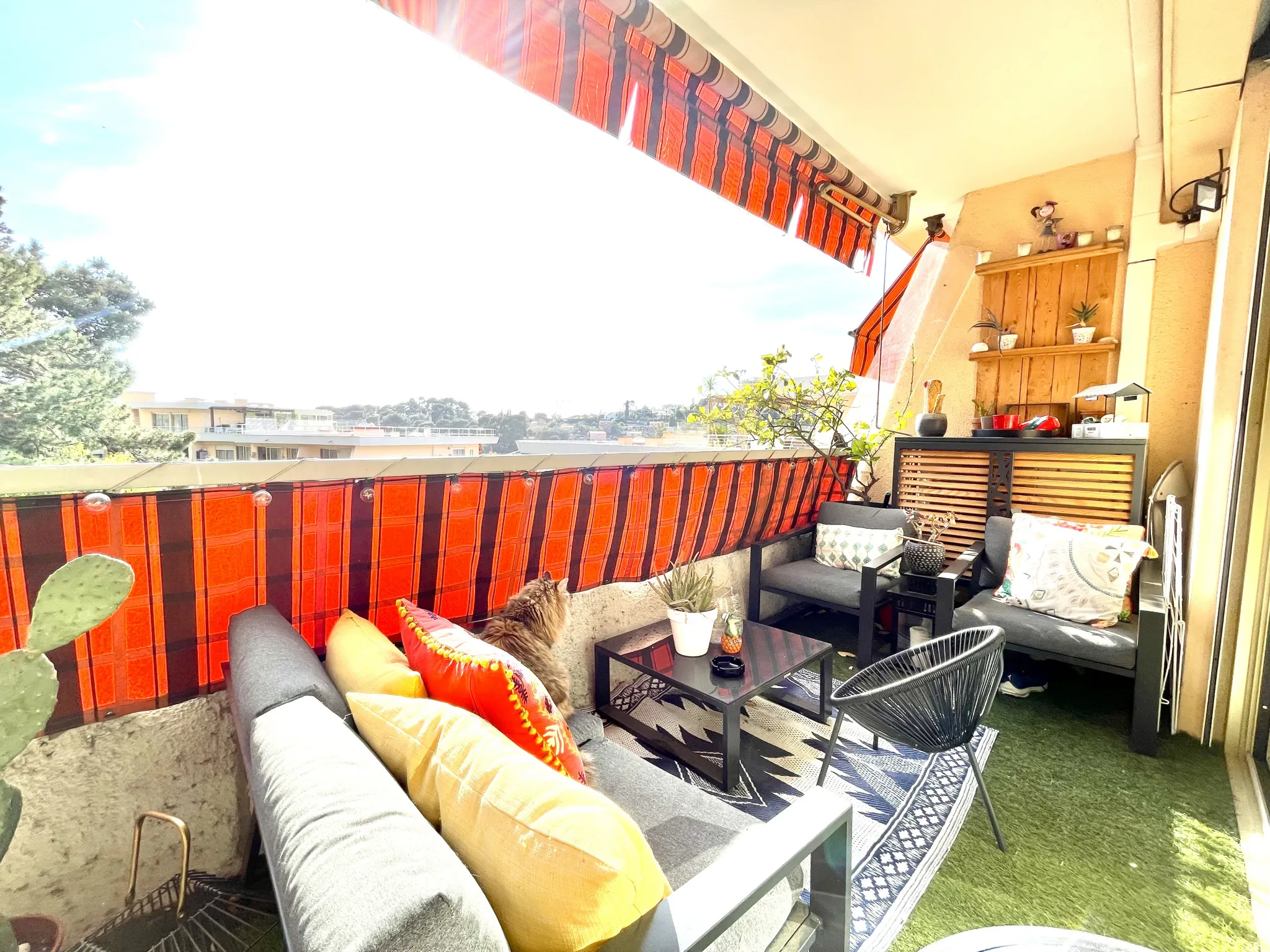 À vendre : Appartement T3 avec Terrasse, Garage et Cave à Le Cannet 