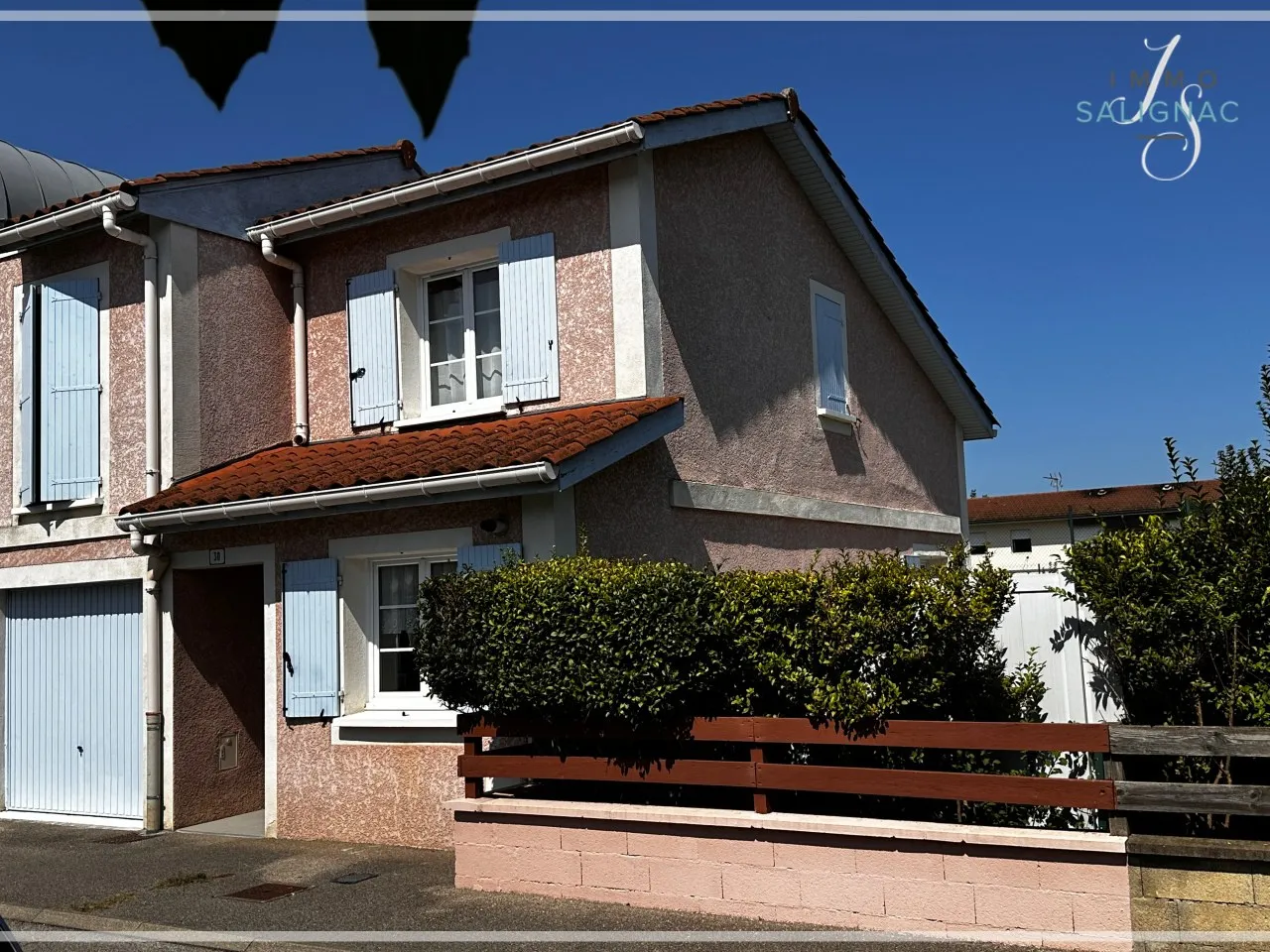 Maison 3 chambres avec jardin et garage à Bourg-en-Bresse 