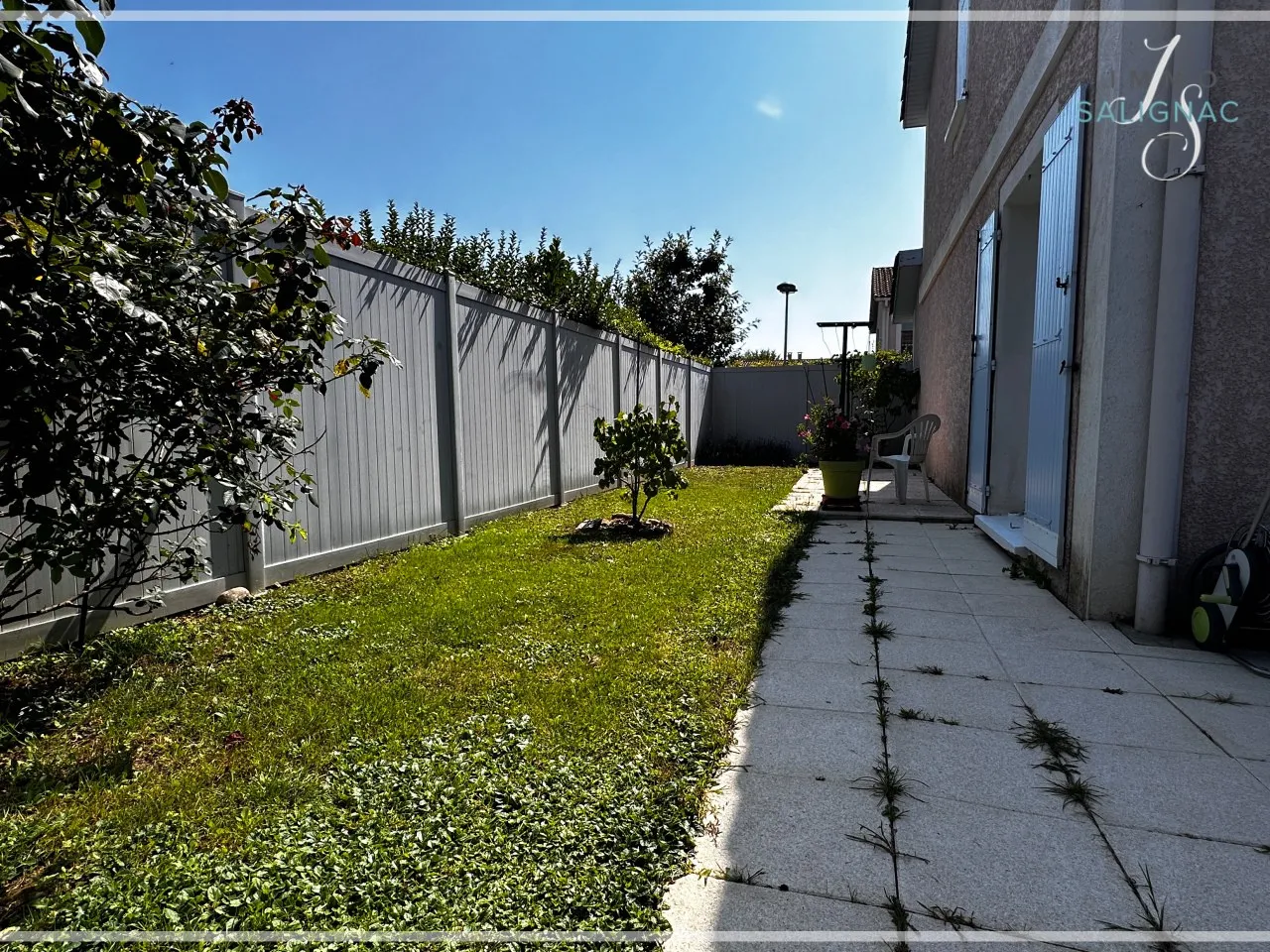 Maison 3 chambres avec jardin et garage à Bourg-en-Bresse 