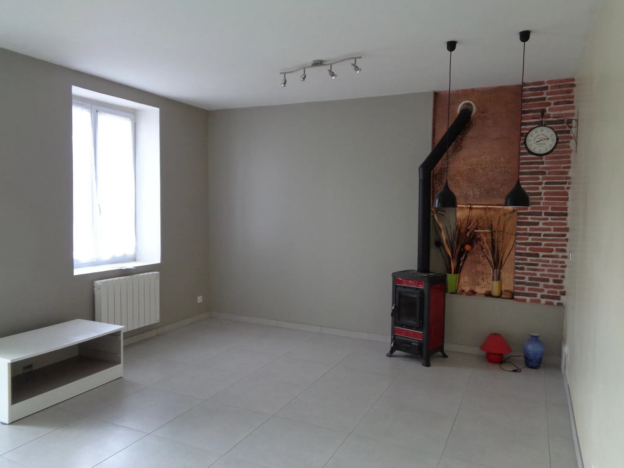 Maison rénovée 95 m² à vendre, secteur Puy Guillaume - Lachaud 