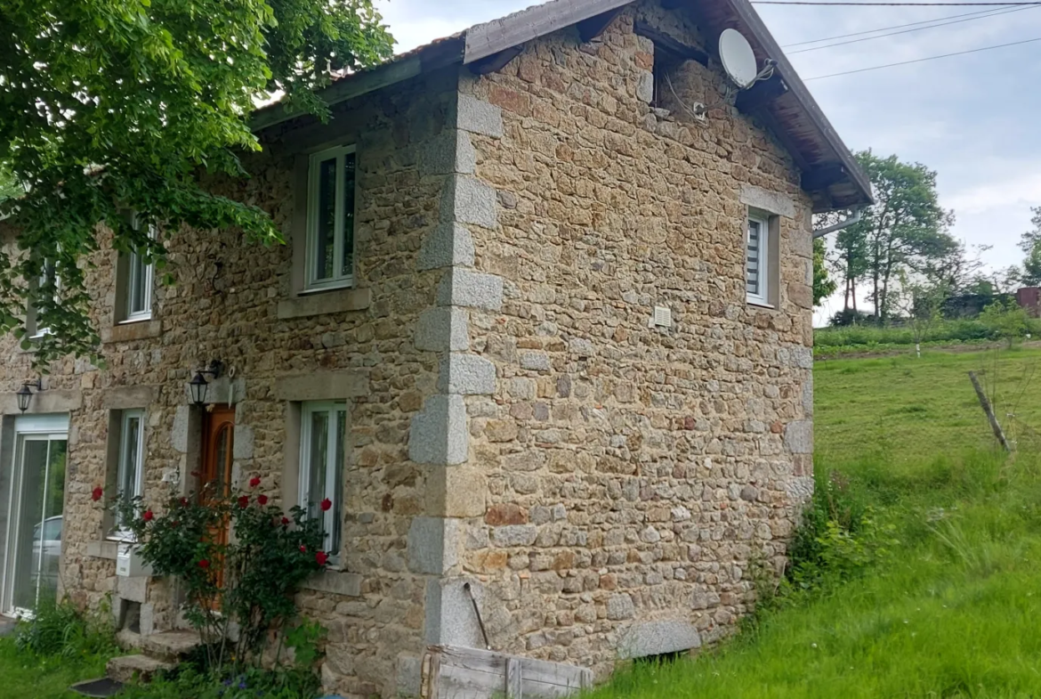 Maison rénovée 95 m² à vendre, secteur Puy Guillaume - Lachaud 