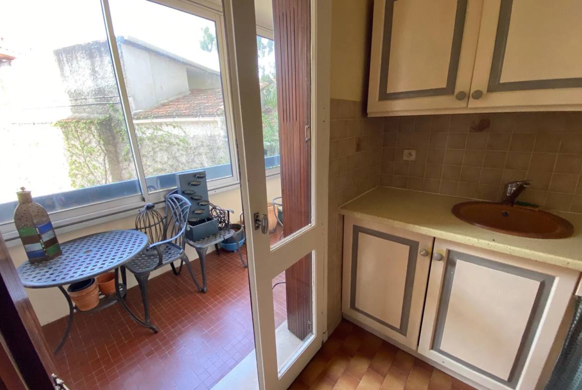 À vendre : Appartement T2 spacieux de 58 m² au centre de Nîmes 