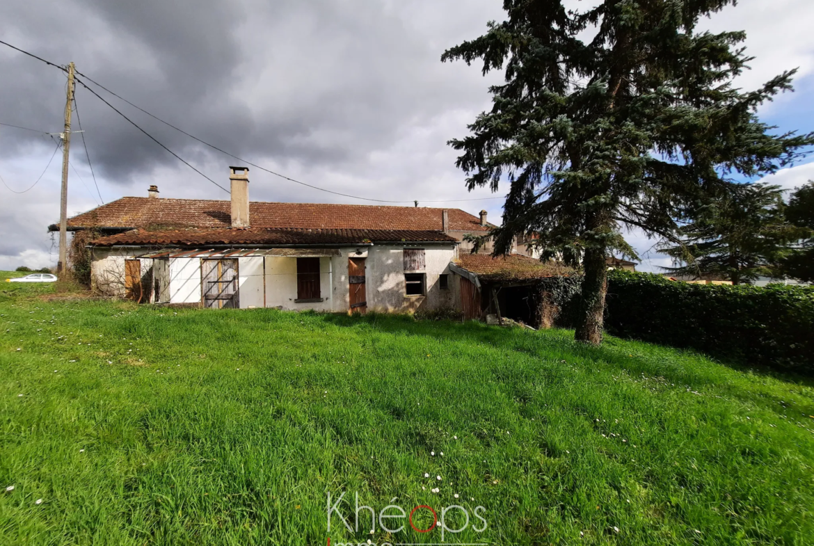 Maison à rénover entièrement avec jardin à Sauveterre-de-Guyenne 