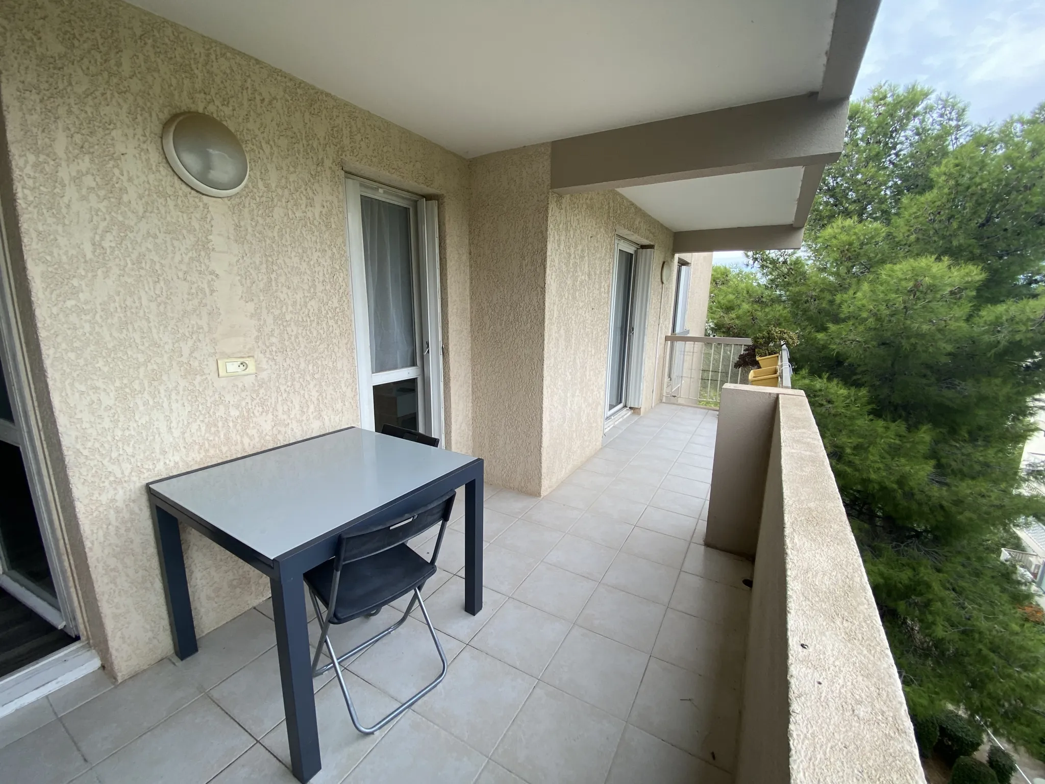 Appartement T4 avec Terrasse à Marseille 