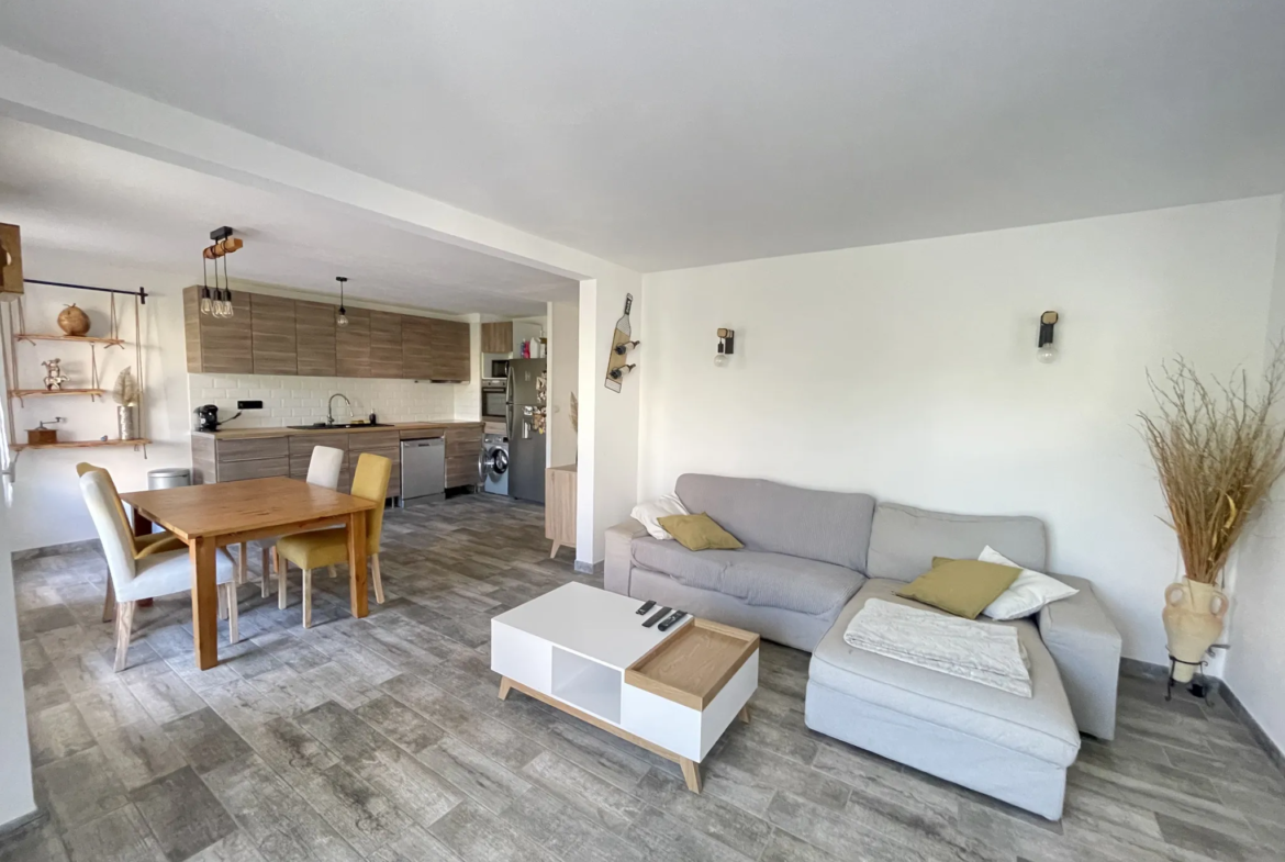 Appartement T4 de 81 m² avec Terrasse à Marseille 