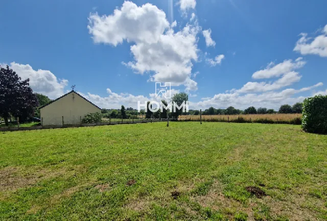 Maison de plain-pied à Mouzeil avec jardin constructible 