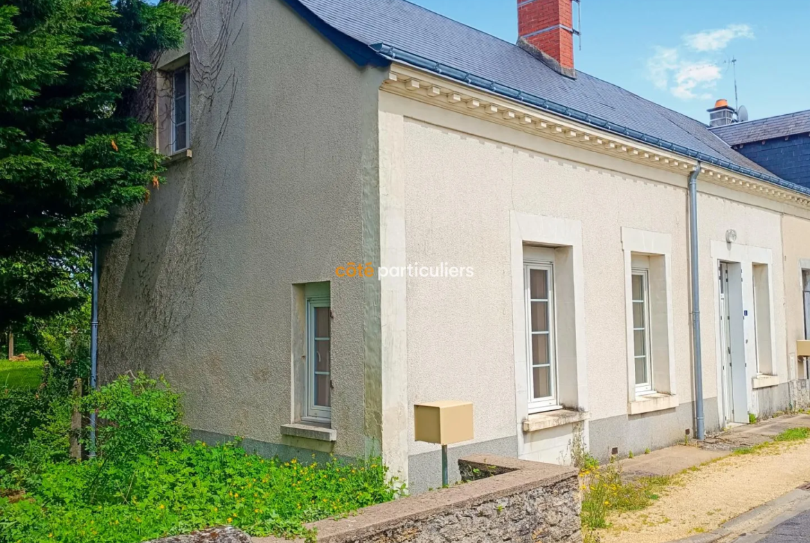 Charmante maison rénovée à Savigne-sur-Lathan avec rentabilité locative 