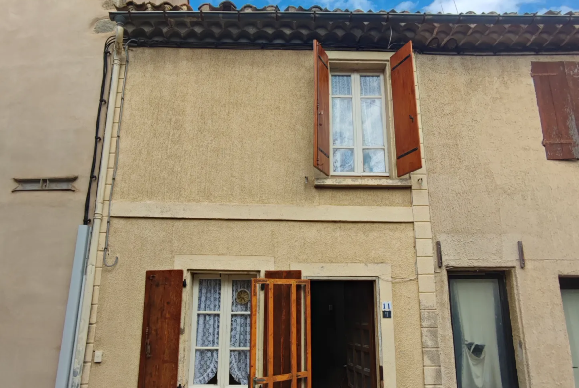 Maison de village à rénover à Puicheric - 37 500 € HAI 