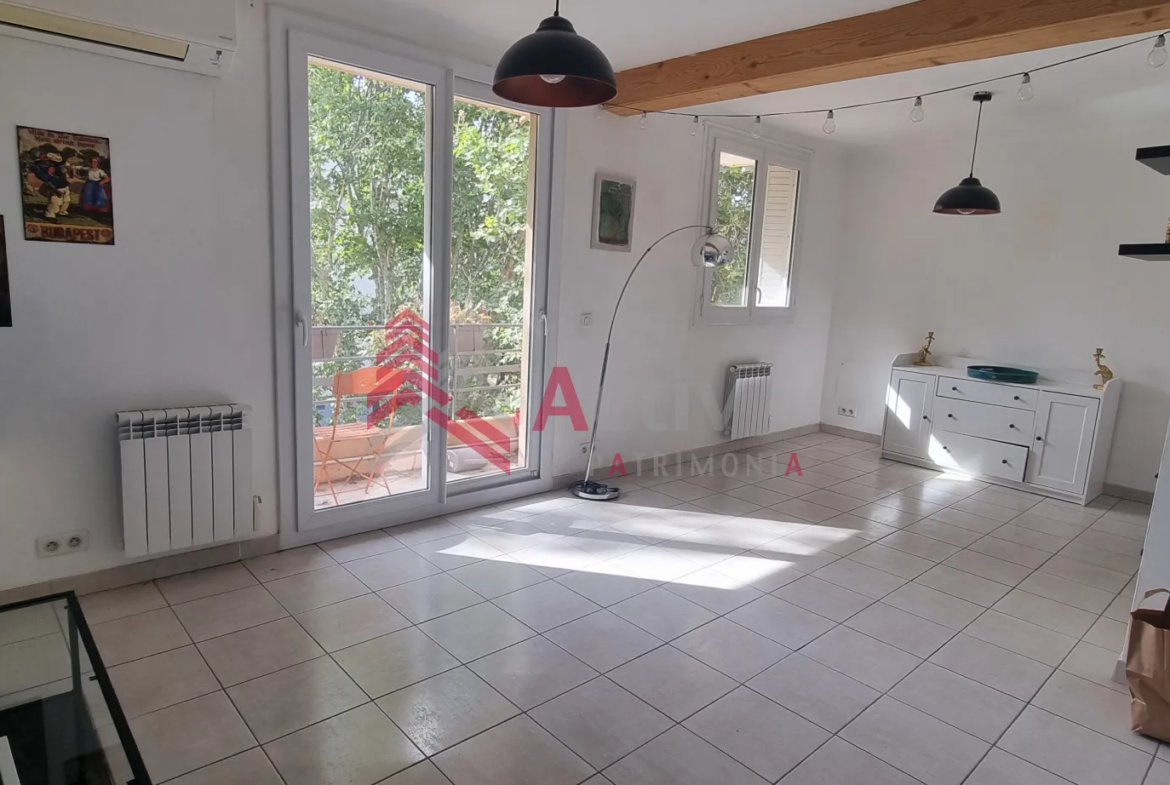 Vente Appartement T3 Rénové à Arles, Quartier Alyscamps 