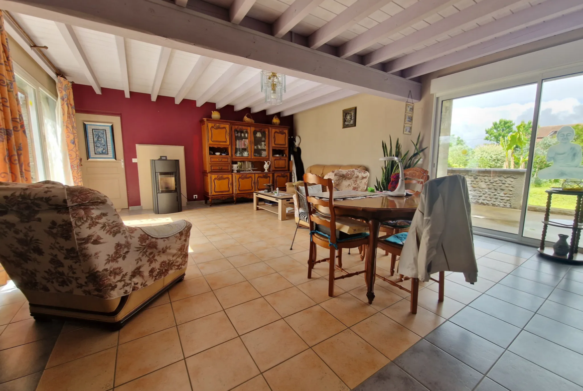 À vendre : deux maisons de village à Pujo, près de Vic-en-Bigorre 