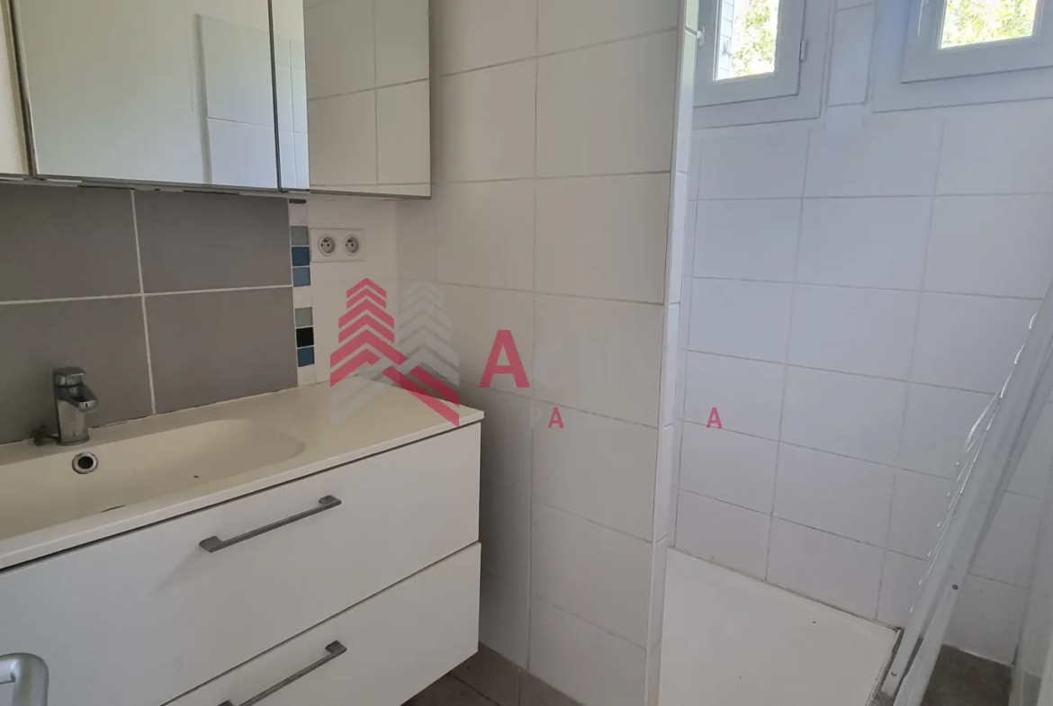 Vente Appartement T3 Rénové à Arles, Quartier Alyscamps 