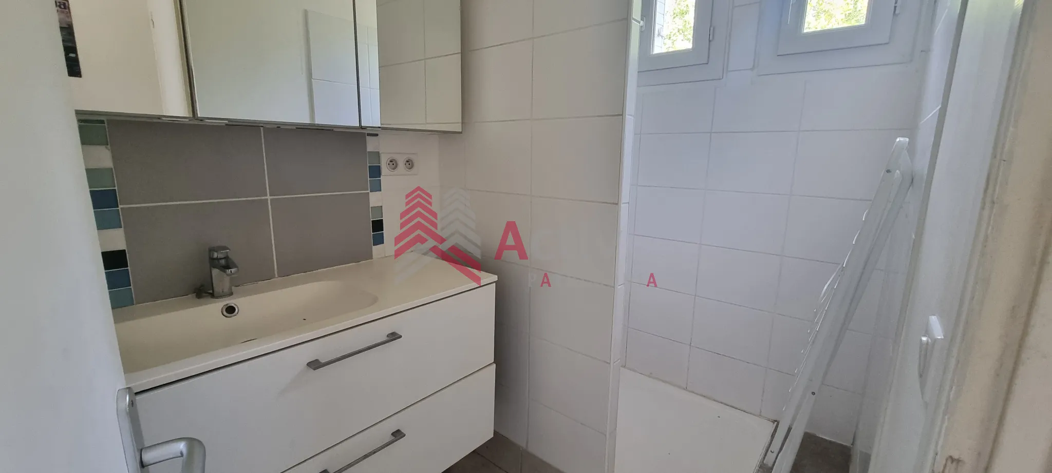 Vente Appartement T3 Rénové à Arles, Quartier Alyscamps 