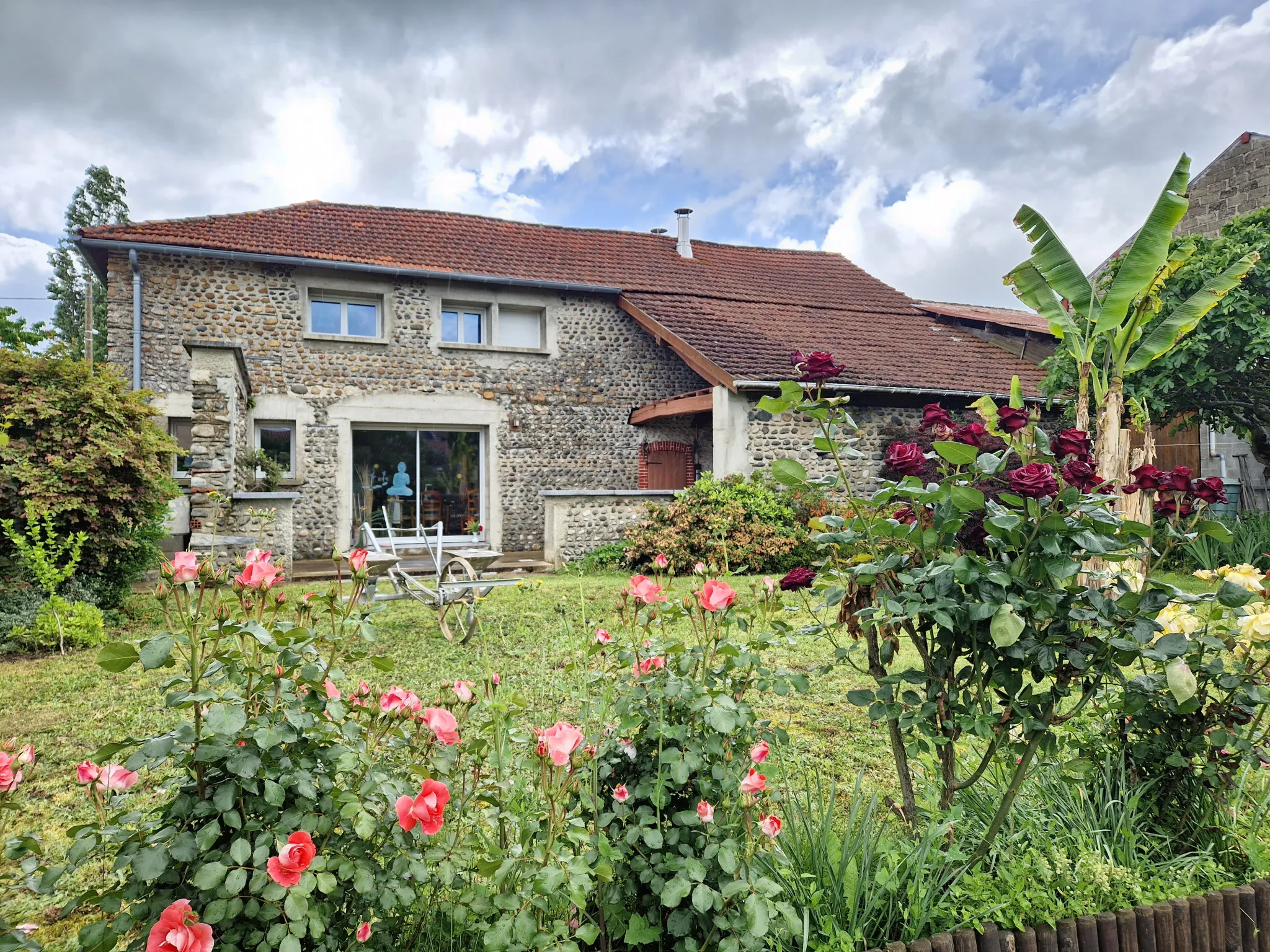 À vendre : deux maisons de village à Pujo, près de Vic-en-Bigorre 