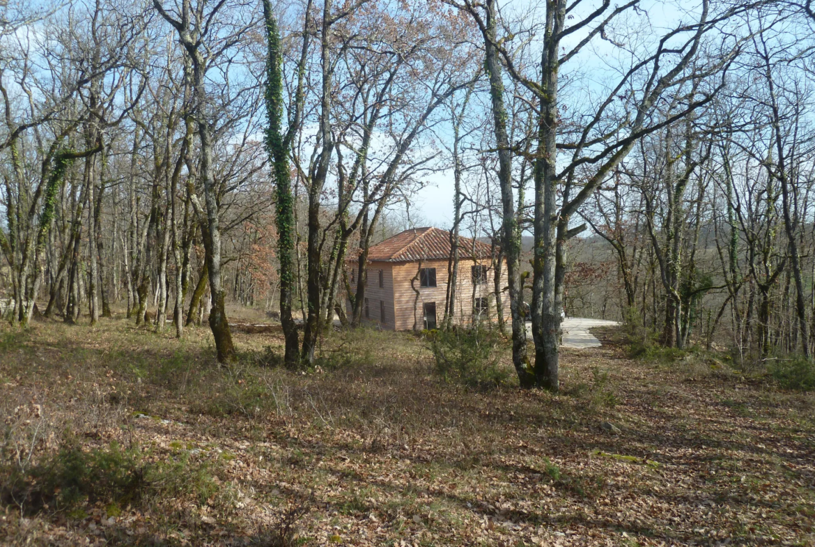 Maison ossature bois à vendre au milieu des bois à Masquieres 