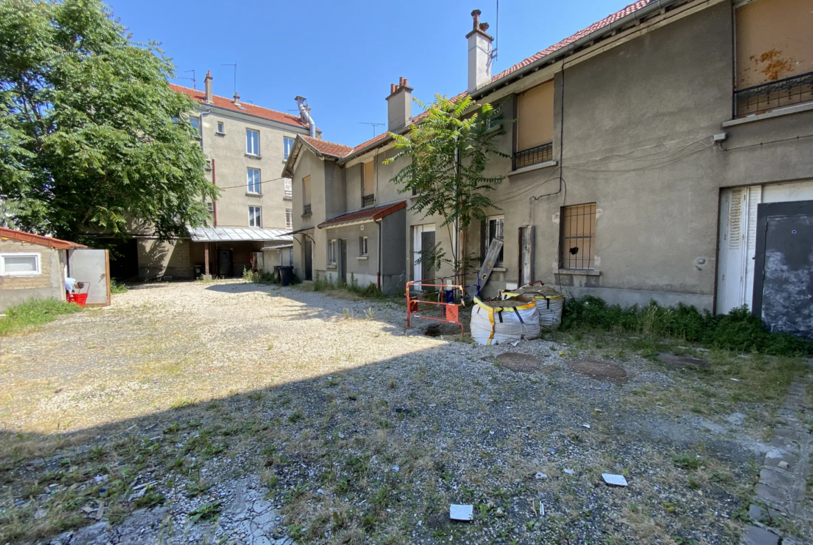 À vendre : Appartement 2 pièces à Adamville, St Maur des Fossés 