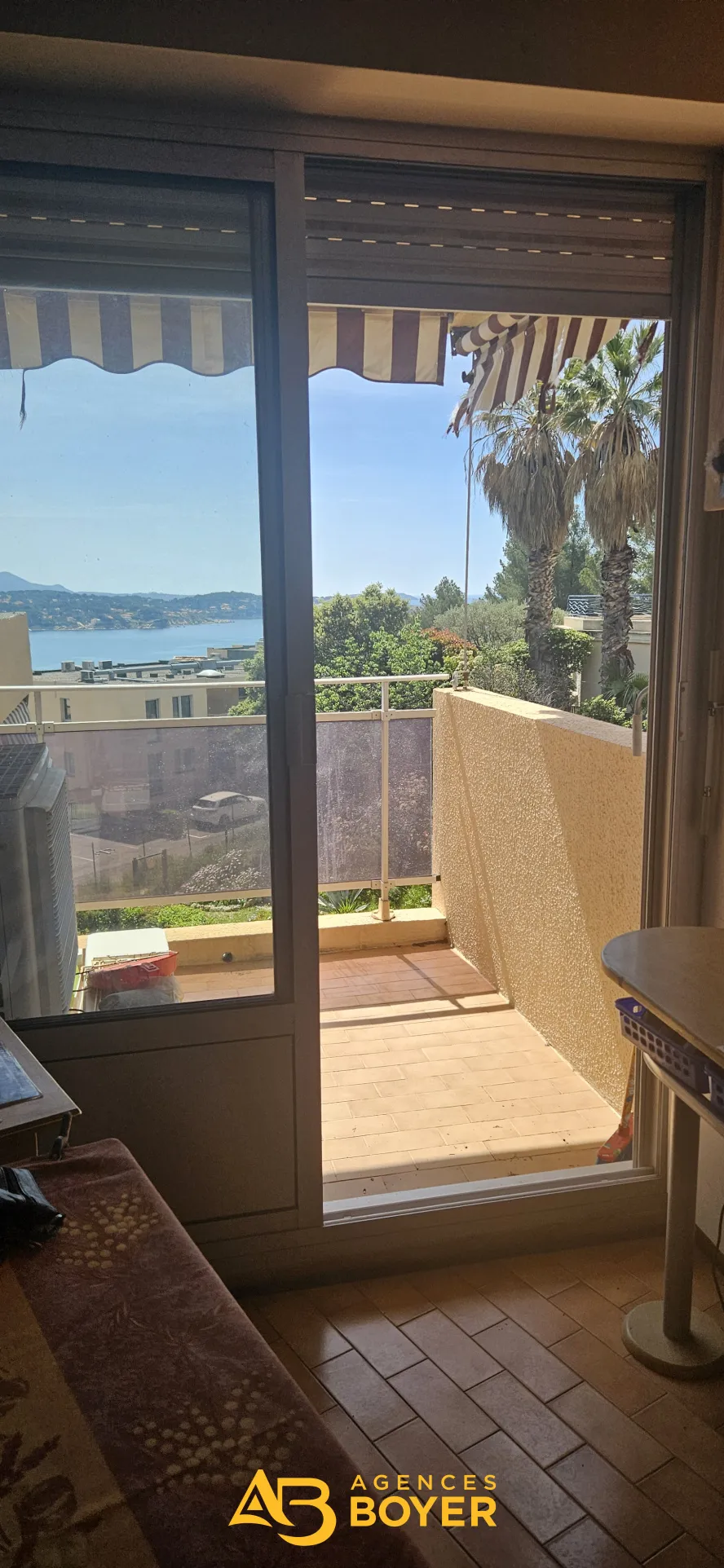 Studio Vue Mer avec Parking Privé à Bandol 