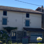 Maison de village à vendre à Courpière avec jardin et parcelles