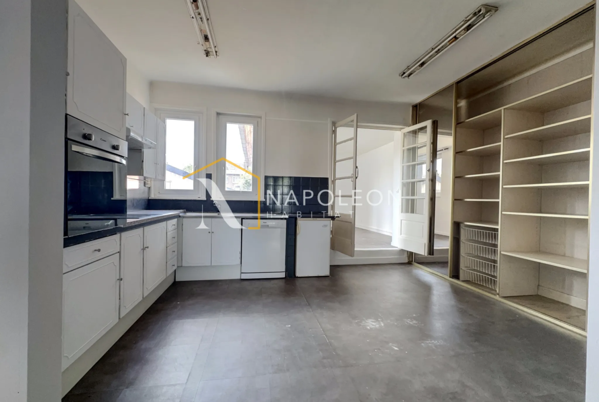 Appartement à rénover à Lille avec potentiel 