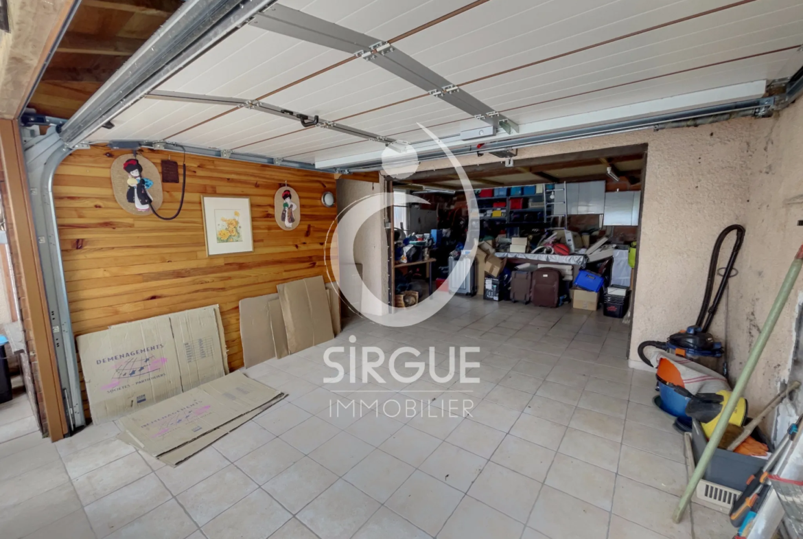 Vente pavillon plain-pied T4 à Albi avec piscine et garage 