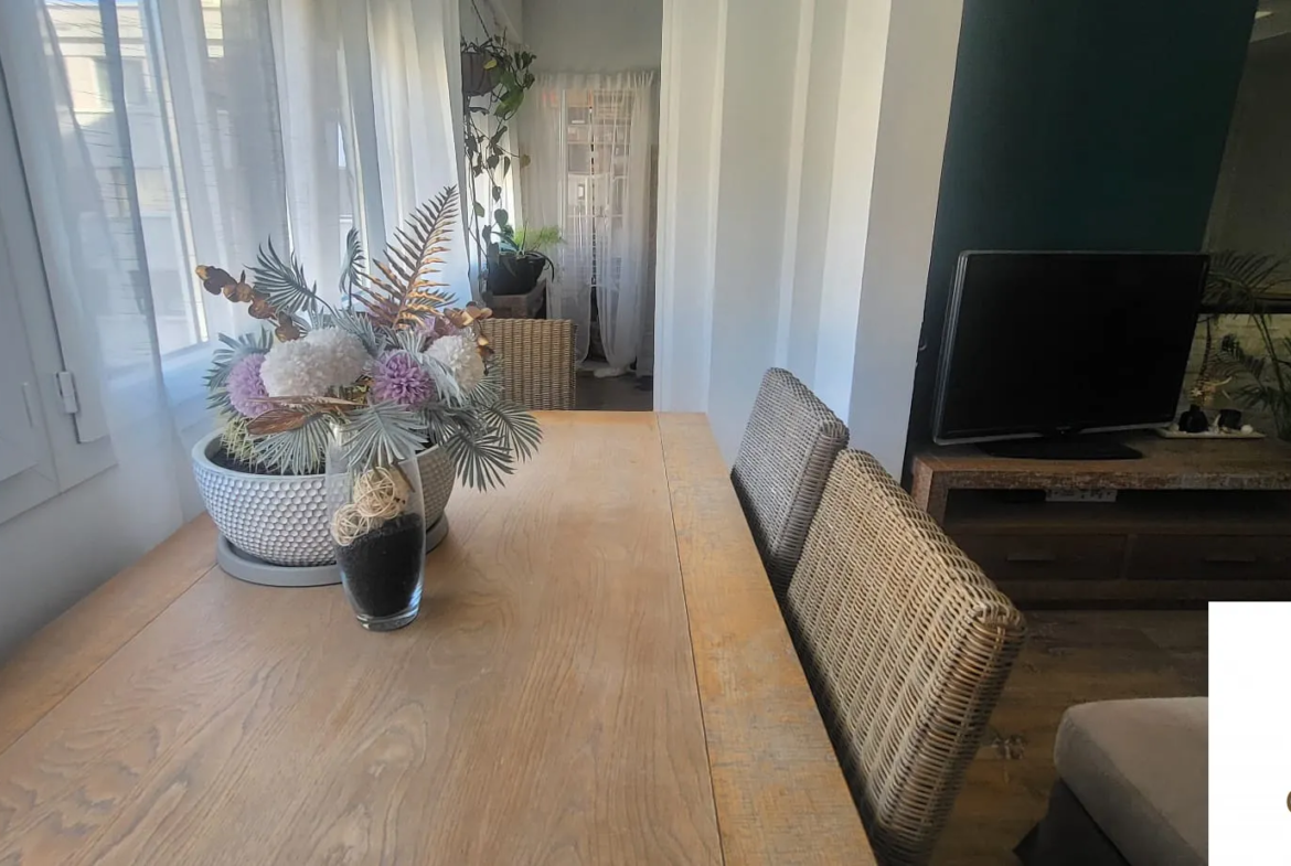 Bel Appartement T2 à Marseille, Rue Caisserie, 13002 