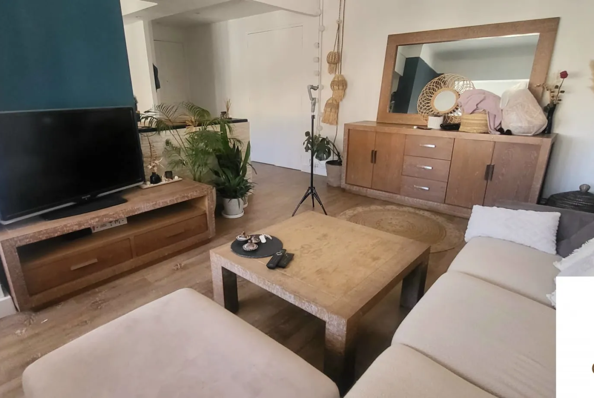 Bel Appartement T2 à Marseille, Rue Caisserie, 13002 