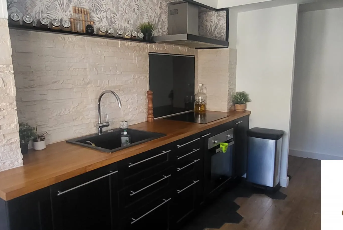 Bel Appartement T2 à Marseille, Rue Caisserie, 13002 