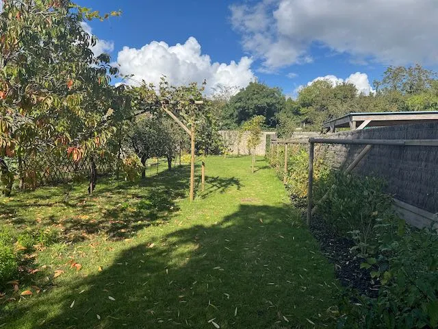 Terrain de loisirs avec jardin au bord de la rivière à Sainte Hermine