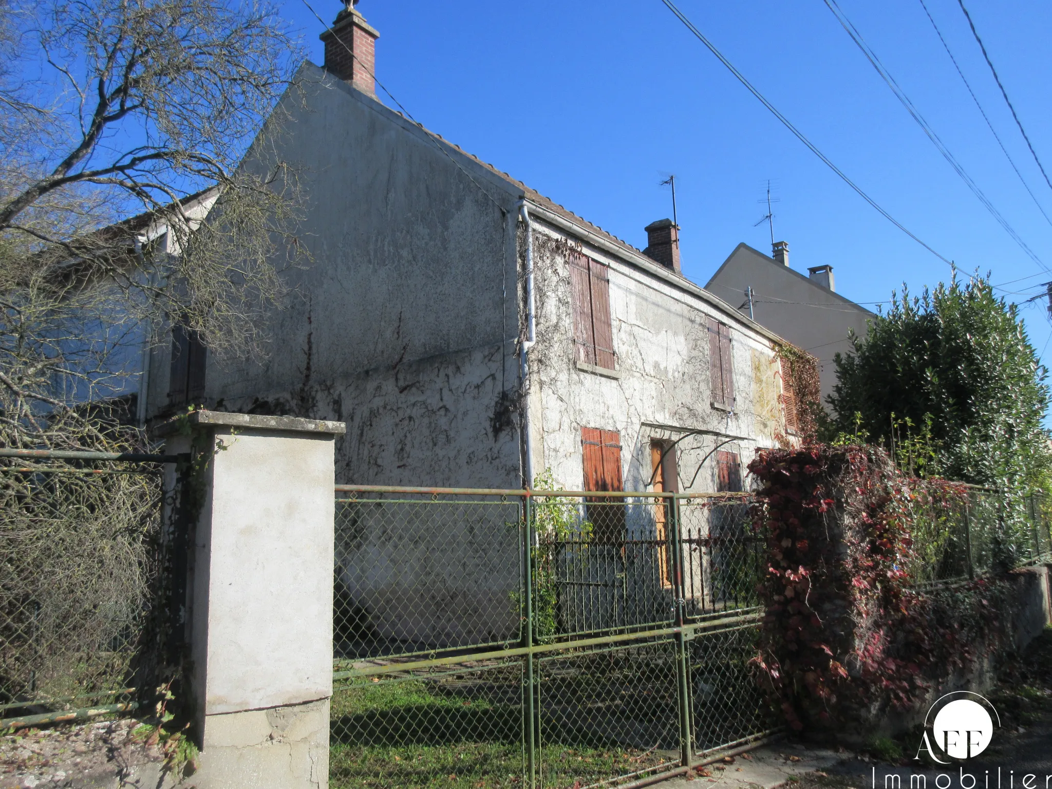 Maison à rénover - Jouy sur Morin 