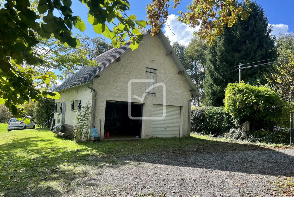 Maison charmante de 65 m² avec garage à vendre à Ste Fereole 