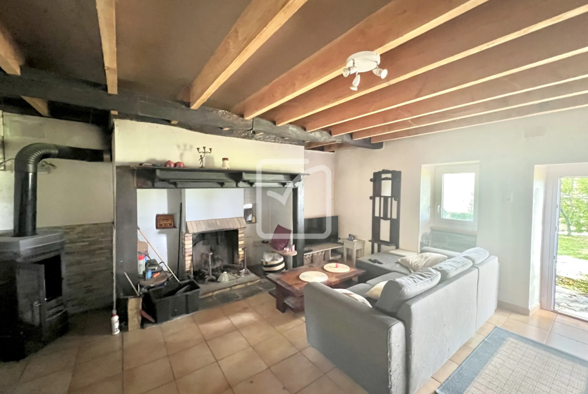 Maison charmante de 65 m² avec garage à vendre à Ste Fereole 