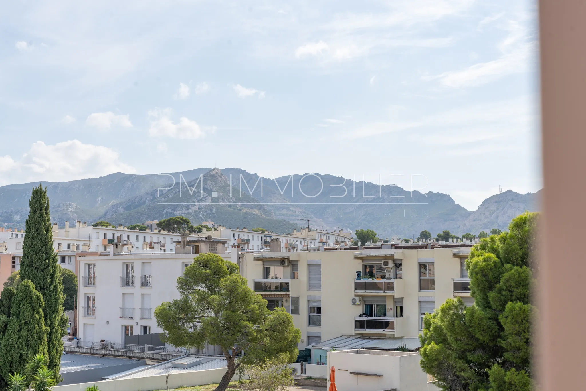 Spacious Apartment with Views in Sainte Marguerite, Marseille 