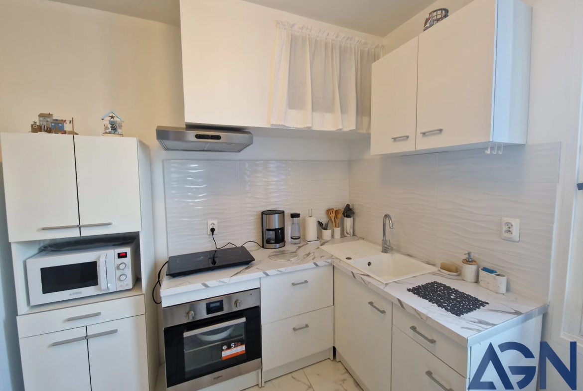 À VENDRE : APPARTEMENT 3 PIÈCES DE 46M² LUMINEUX À AGDE VUE SUR L'HÉRAULT 