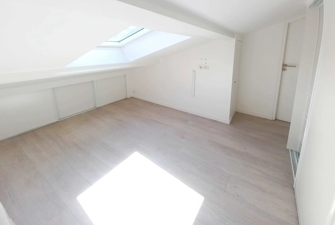 À vendre : Charmant Duplex 2 pièces à Créteil - Les Buttes 