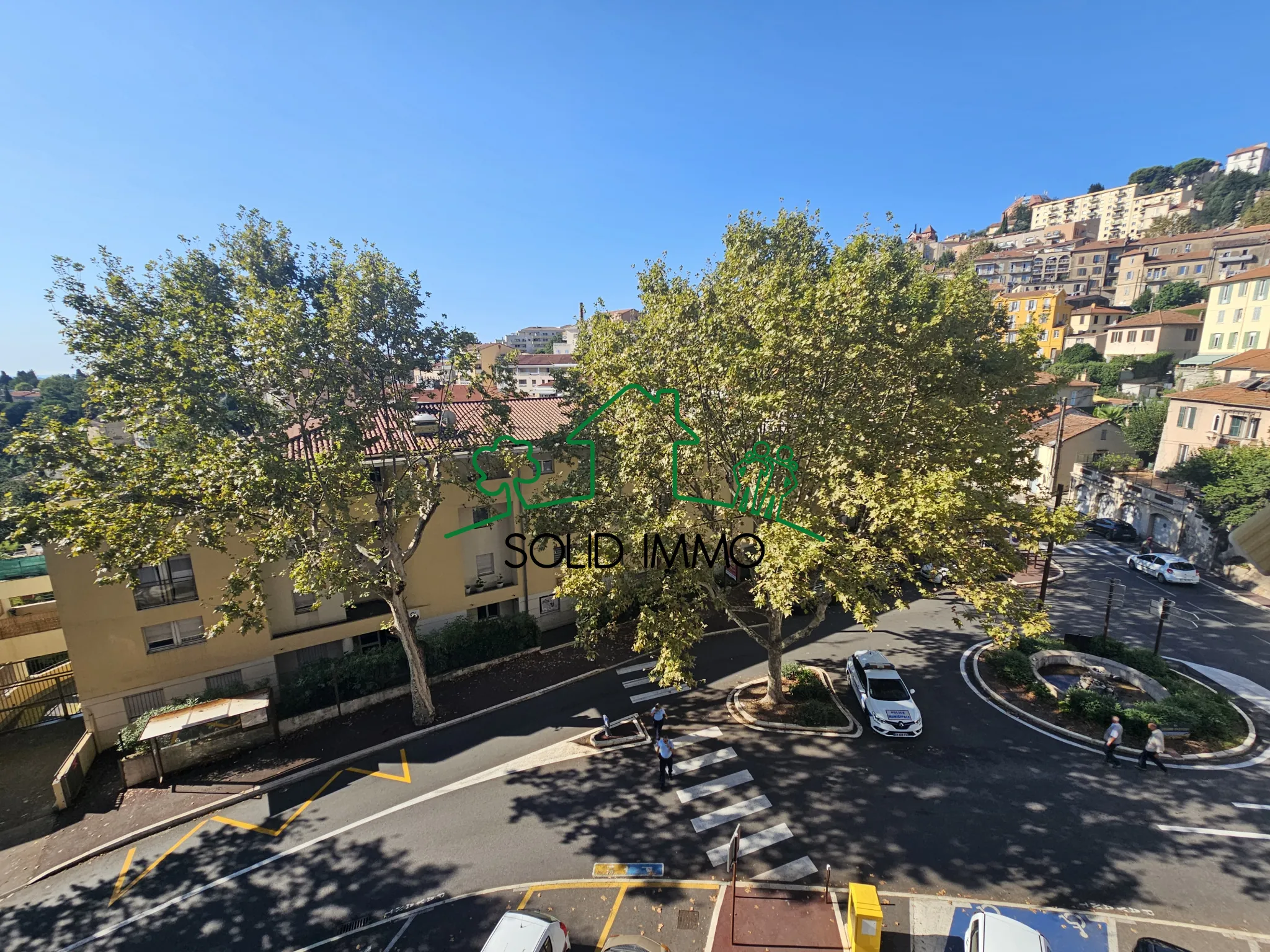 Jolie T3 avec balcon et parking à Grasse 