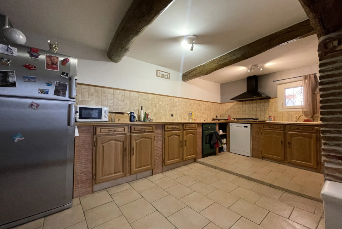 À vendre : Maison de village charmante à Fourques - 140 m² 