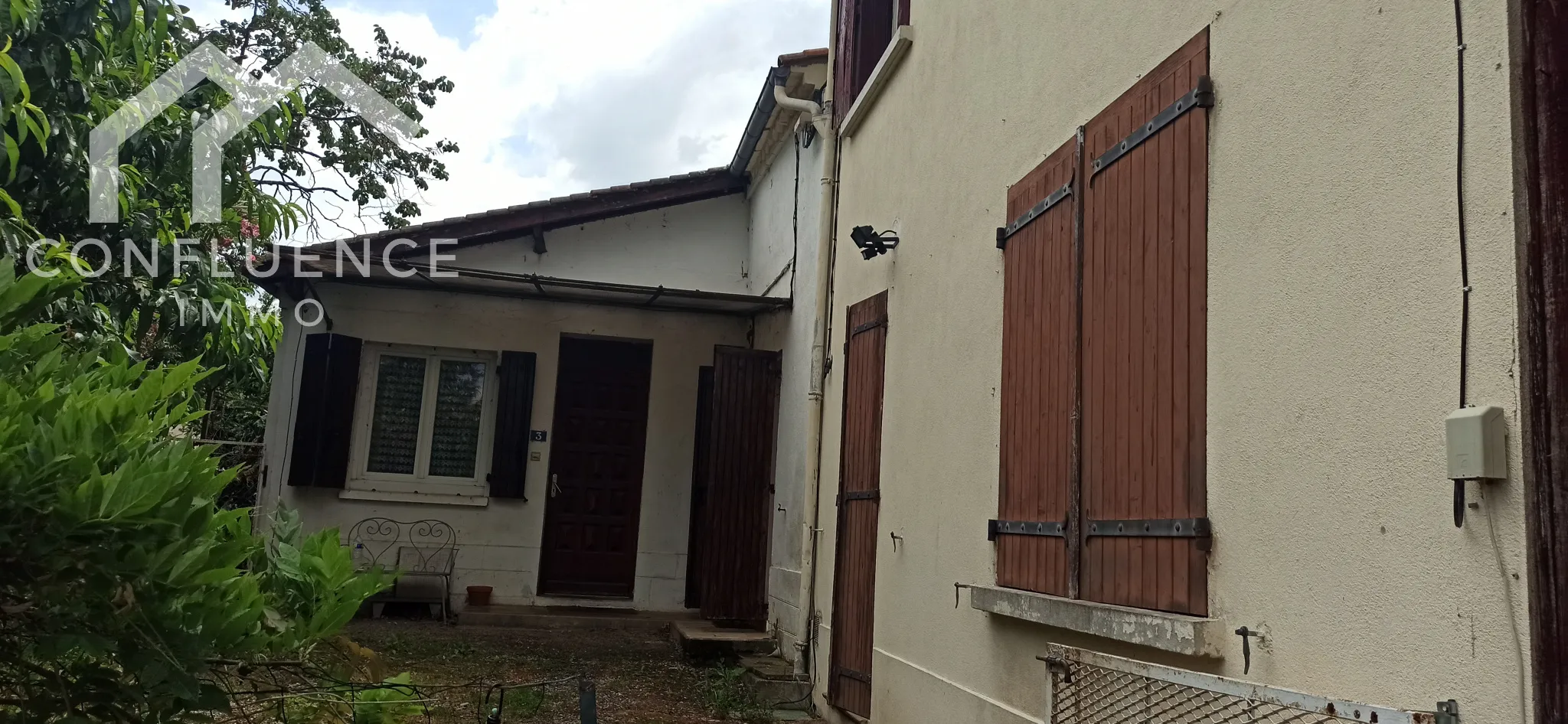 Maison de plain pied de 120 m² à rénover à Villeneuve sur Lot 