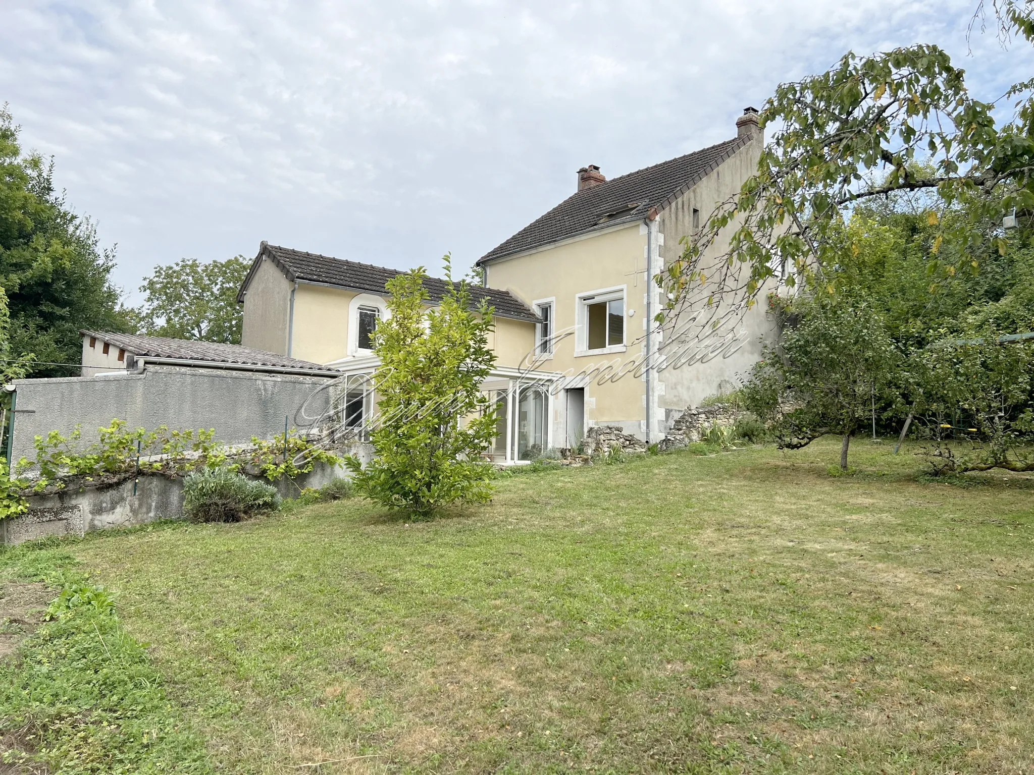 Maison de 117 m² avec vue sur la campagne à La Marche 